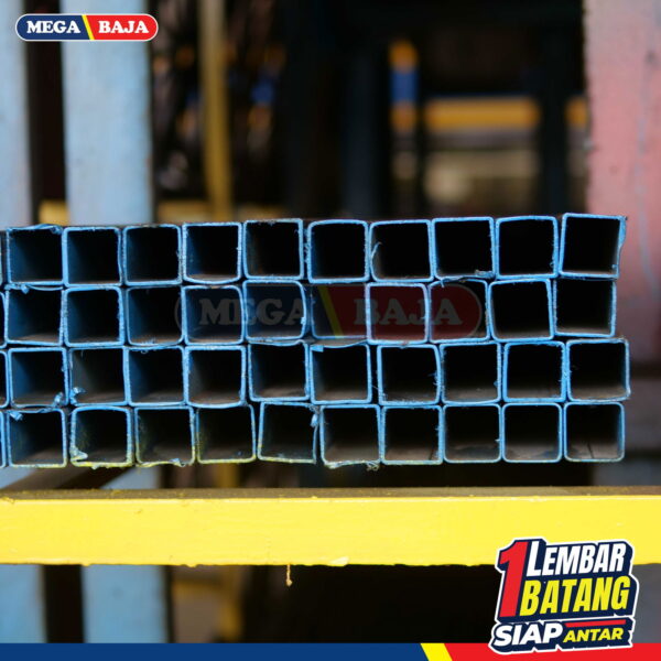 Hollo Hitam 100 mm X 100 mm X 6.000 mm | 2,70 mm