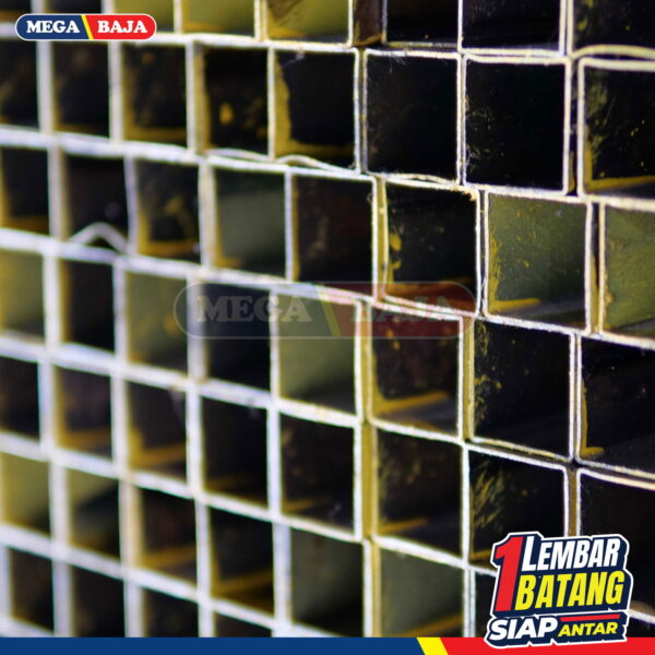 Hollo Hitam 100 mm X 100 mm X 6.000 mm | 4,30 mm
