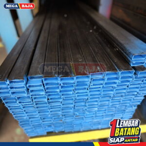 Hollo Hitam 200 mm X 200 mm X 6.000 mm | 4,00 mm