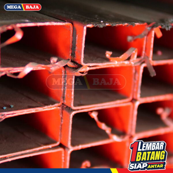 Hollo Hitam 25 mm X 25 mm X 6.000 mm | Grade Ungu