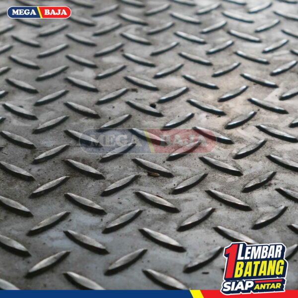 PLAT BORDES 1,20 M X 2,40 M | 2,30 mm