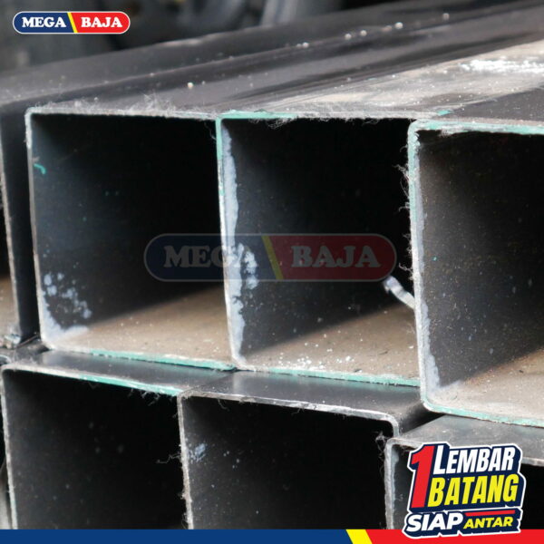 Hollo Galvanis 40 x 40 x 6 Grade Hijau Muda