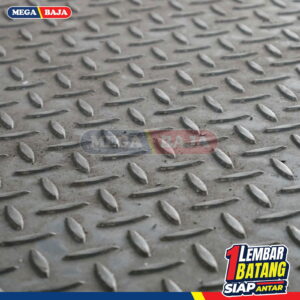 PLAT BORDES 1,20 M X 2,40 M | 4,70 mm