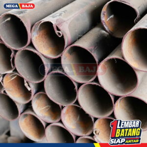 Pipa Hitam 2' x 6 | 3,30 mm
