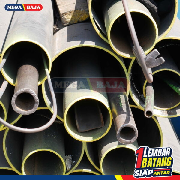 Pipa Hitam 20  x 6 M 6,4MM MED BAKRIE