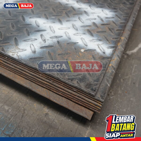 PLAT BORDES KS 1,20 M X 2,40 M | 3,00 mm