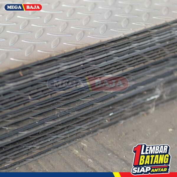 PLAT BORDES KS 1,20 M X 2,40 M | 6,00 mm