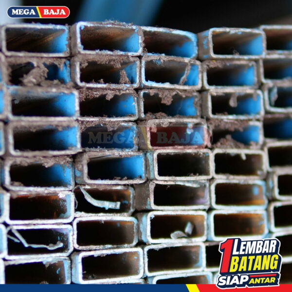 Hollo Hitam 50 x 50 x 6 Grade Hijau Muda