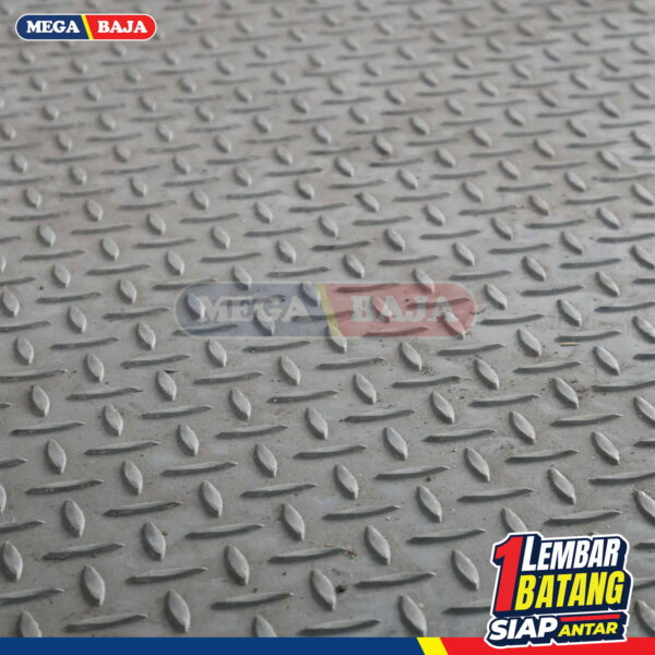 Plat Bordes 1,20 m x 2,4 m 5,40 mm